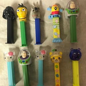 PEZ dispenser collectibles (10pcs)